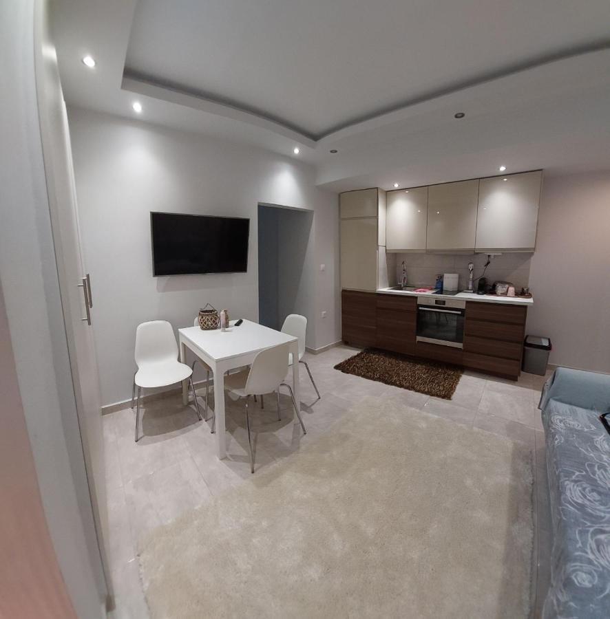 Zeppelin Apartment Лутракі Екстер'єр фото